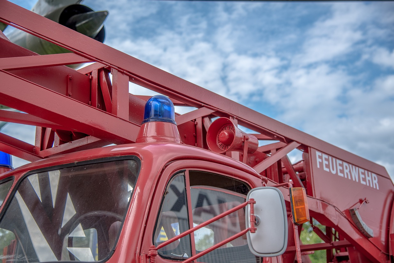 Effektiver Feuerwehreinsatz verhindert GroÃbrand in Bonn